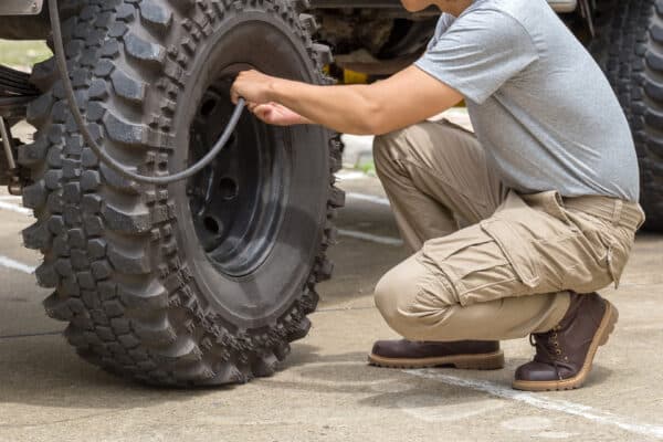 The Ultimate Guide to Off-Roading Tools and Emergency Kits