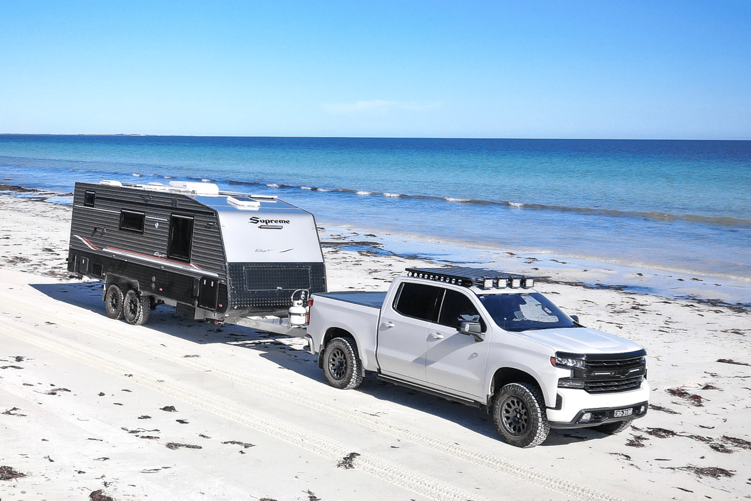 Adventure-Ready: Assessing Roof Racks for Off-Roading