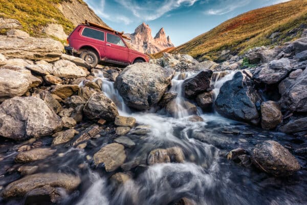 Rock Crawling Mastery: Techniques for Tackling Tough Terrain