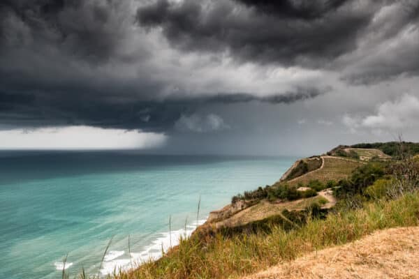 Weathering the Wild: Tips for Off-Roading in Australia’s Climate