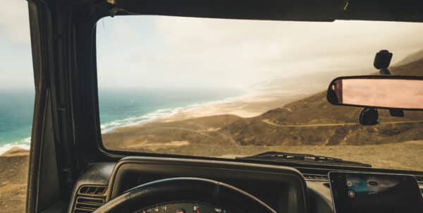 Top Emergency Tools Every Australian Off-Roader Should Carry