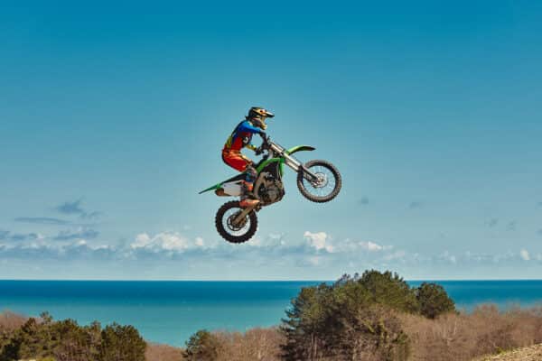Exploring Australia’s Desert Trails: Tips for Dirt Bike Riders